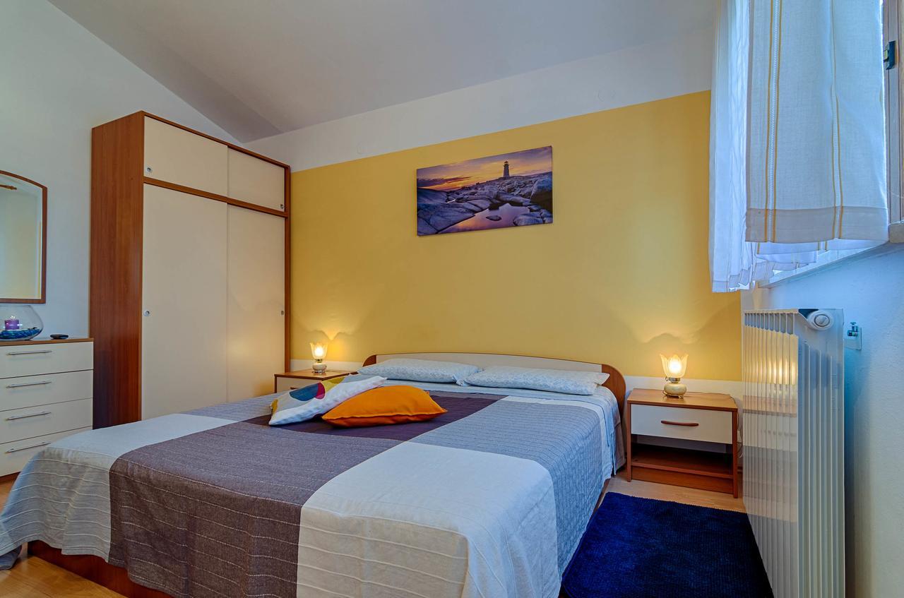Apartments Ana Pula Zewnętrze zdjęcie